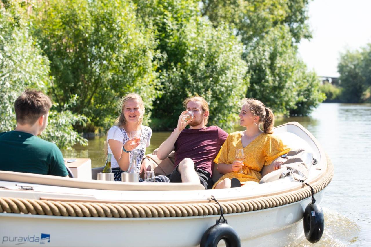 Hébergement de vacances Pod Aan Het Water *